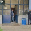 Uhapšen Srbin osumnjičen za ratne zločine, policija upala u srpske institucije na severu
