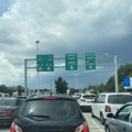 "Putevi Srbije": Putnička vozila na izlazu iz Srbije čekaju pola sata, teretnjaci i do dva sata