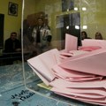 Do podne glasalo 55,3 odsto birača
