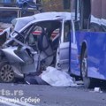 Sudar autobusa i automobila na Obrenovačkom putu: Jedna osoba stradala, osam povređeno