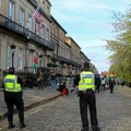 Drama u Škotskoj! Policija sklanja ljude s ulica, u toku potraga za naoružanim muškarcem, više ljudi izbodeno!
