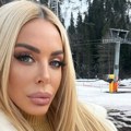 Prenapucani kabriolet vredan 250.000 evra Bojana Lazić pokazala novi automobil, a boja je tek ludilo mozga - ljudi u neverici…