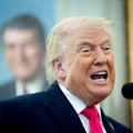 "Iran traži prekid vatre": Tramp šokirao izjavom i uputio žestoku pretnju - "bacamo ih u kameno doba"