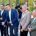 Vučić posetio „Matis“ u Ivanjici i razgovarao sa privrednicima (VIDEO)