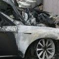 Vlasnik auta zapaljenog na Čukarici video piromana kako beži: Ovo je drugi put da mu je zapaljeno vozilo