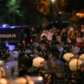 Policija noćas legitimisala 99 osoba, podnete 24 prekršajne prijave, dvoje dovedeno u službene prostorije