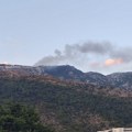 Šta to opet gori iznad Bečića: Crni dim kulja celog dana (foto)