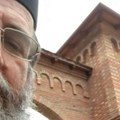 Ovom kaluđeru društvo pravi mala senica: "Duševni mir i dobrota uvek nađu put - pa čak i kroz mala krila"