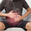 Neshvatljiv bol u stomaku, grudima i karlici: zbog visceralne preosetljivosti boli i nežan dodir