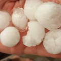 Jako nevreme pogodilo Čačak, padao grad veličine lešnika
