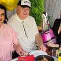 Diplomirala fiziku i izgleda kao avion! Ćerka Saške Karan u zmijskom kombinezonu, slavi rođendan: Tu je i muž pevačice koji je…