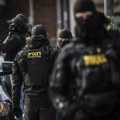 Opljačkana radnja u poznatom tržnom centru u Beogradu: Pretio radnici nožem, pa je napao (video)