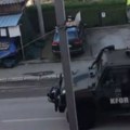 Kurtijevi nasilnici ponovo u akciji Tzv. kosovska policija pretresa trgovinsku radnju u Leposaviću