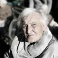 Penzionerka (79) zbog komšijske svađe ostala bez kuće Jedna obična ograda dovela je do bankrota