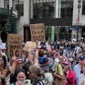 CNN: Očekuje se milioni ljudi na više od 2.500 planiranih protesta protiv Trampa