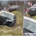 (Video) Stravičan udes na putu Vranje-Surdulica, poginuo muškarac (45) Bočni sudar "mercedesa" i "tojote" zatvorio saobraćaj…
