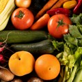 Poskupljenje hrane u Crnoj Gori: Zelena salata skuplja za 180 odsto u odnosu na mart 2025.