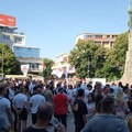 UŽIVO Studentski skup u Kraljevu: Stigli trkači iz Čačka i pešaci iz Kragujevca, glavni program od 18 časova (FOTO, VIDEO)…
