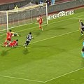 Autogol fudbalera iz Crne Gore u Humskoj, crno-beli se radovali zbog greške protivnika