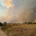 Nova drama kod Grebenca! Vatra ponovo bukti, sve oko sela gori, plamen se vidi i kod osmatračnice (foto, video)