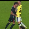 Kakav haos na derbiju! Vlahović na ivici tuče, Bešiktaš na krilima Srbina utišao Istanbul! (video)