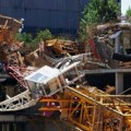 Od mašine ostalo samo gvožđe: Jezive scene sa gradilišta na Novom Beogradu na kojem je pao kran (foto/video)
