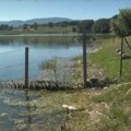 „Ogradili sebi jezero“: Nelegalna gradnja na Gruži i pesticidi velika opasnost