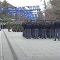 Parada Kurtijeve „vojske” sa oznakama velike Albanije