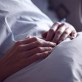 "Ko laže porodilje": Bolnica u Sremskoj Mitrovici krši odluku o pratnji na porođaju