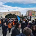 FOTO I VIDEO: Novi protest ispred Skupštine grada, podrška studentima