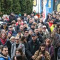 „Kažnjeni jer smo podržali studente“: Protest profesora gimnazije „Stevan Sremac“ u Nišu