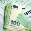 Upisao datum svog venčanja na tiket i pobedio na lutriji: Muškarac u Rusiji osvojio 10 miliona rubalja