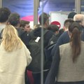 "Dva sata sam čekala u redu i osećam se jadno" Srpkinja zaglavila zbog EES: Morali smo da spavamo na aerodromu