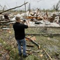 Najamnje tri tornada pogodila Misisipi