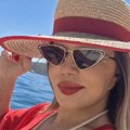 Ova naša pevačica je mamu smestila u dom: "Iako mi srce puca svaki put kad je vidim, znam da je to najbolje za nju"