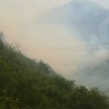 Bukti požar kod Mostara: Približava se vikendicama, vatrogasci i meštani dva dana pokušavaju da obuzdaju vatrenu stihiju…
