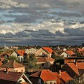 Pada temperatura za 10 stepeni: Velika promena donosi pljuskove sa grmljavinom