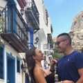 (Foto) Predviđali im kraj, a oni zaljubljeni uživaju u Španiji: Njegova porodica ugostila snajku u Alikanteu