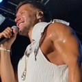 Doleteo brus na binu: Saša Kovačević uzeo donji veš, pa prokomentarisao: "Šta mu dođe ovo, trojka?"