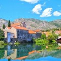 Svi hrle u Dubrovnik, a ovaj grad iz komšiluka ostaje u njegovoj senci: Jeftiniji je, mirniji i krije iznenađenje zbog kojeg…