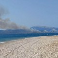 Požar na Halkidikiju: Bukti vatra širom Grčke, helikopteri stigli u pomoć vatrogascima (video)