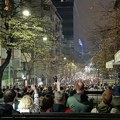 UŽIVO Istorijski protest u Srbiji: Studenti uputili demonstrante na Slaviju, ispražnjen plato ispred Skupštine (FOTO/VIDEO)