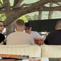 Sanja Vučić uhvaćena sa novim dečkom: Paparaco iz Crne Gore: Pevačica raskinula sa gazdom kluba, a novi momak se ne odvaja od…