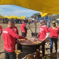 (Foto) u Kaću održan Čvarak fest Autentični ravničarski specijalitet, kazani nikad puniji