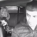 Incident u taksiju: Vozač nije znao šta ga je snašlo (video)