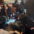 Ovako je izgledala nezapamćena akcija UKP: Upali u restoran sa dugim cevima, pa pohapsili reketaše i piromane