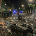 Učesnici protesta napali policiju kod Predsedništva Srbije