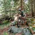 Đuro Borbelj i Victoria Keller iz PK Železničar Inđija pobednici trke 24k Trail race Kopaonik