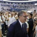 AP o izborima u Srbiji: Međunarodni posmatrači već zabrinuti, protesti uzdrmali nesporni položaj Vučića na vlasti