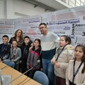 “Uživaonice” za decu iz celog Okruga – Druženje sa piscem Aleksandrom Janjuševićem